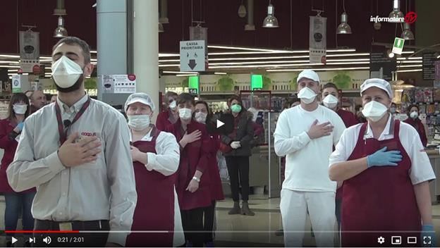 Italian singing Flash mob ( Coronavirus: a Firenze i dipendenti Coop.fi cantano l'Inno d'Italia)